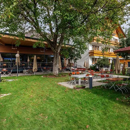 Landgasthof Moser & Restaurant Bootshaus 4* Windorf (Passau)