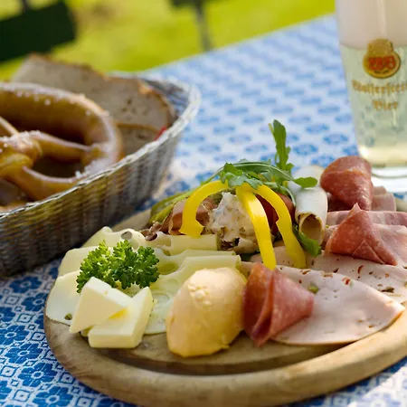 Landgasthof Moser & Restaurant Bootshaus Гостевой дом