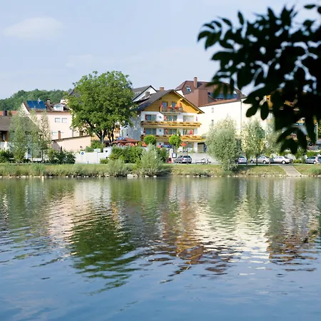 Landgasthof Moser & Restaurant Bootshaus Πανσιόν Windorf (Passau)