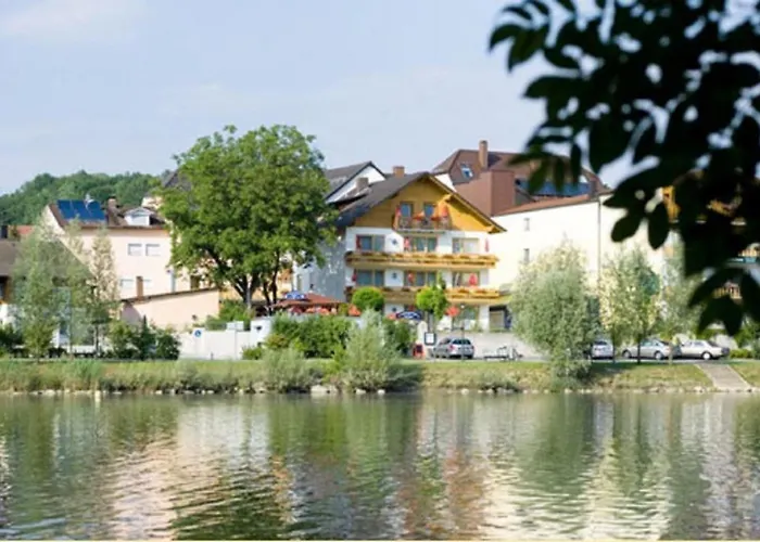 Landgasthof Moser & Restaurant Bootshaus 4* Windorf (Passau)