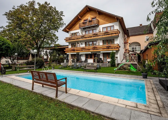 Πανσιόν Landgasthof Moser & Restaurant Bootshaus