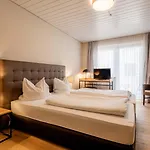 Landgasthof Moser & Restaurant Bootshaus ゲストハウス 4*