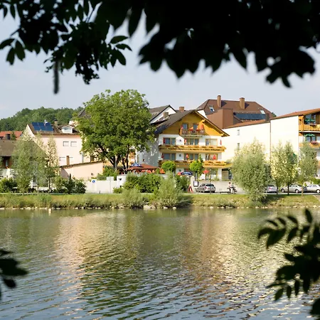 Landgasthof Moser&restaurant Bootshaus Gasthof Windorf (Passau)